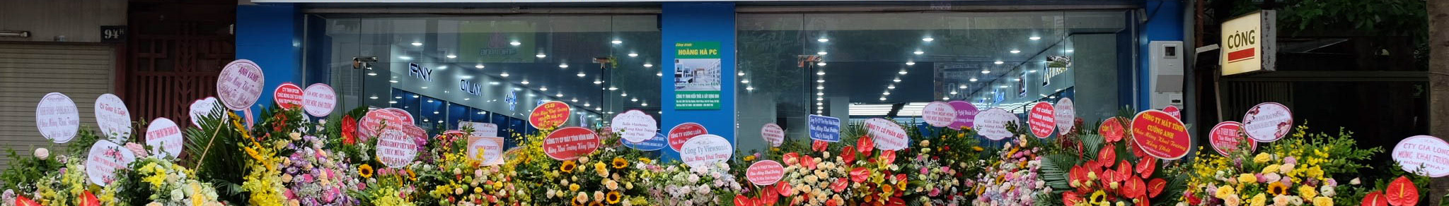Hoang Ha PC's profile banner