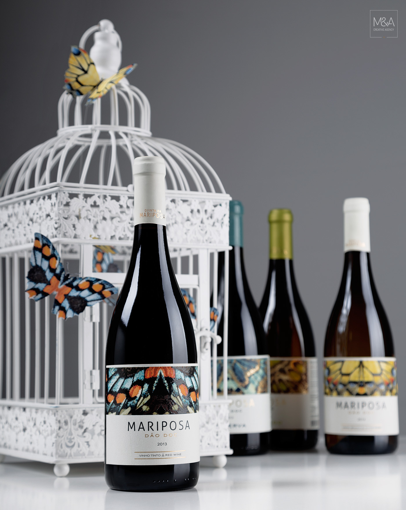 wine vinho Label design Packaging butterfly wine label