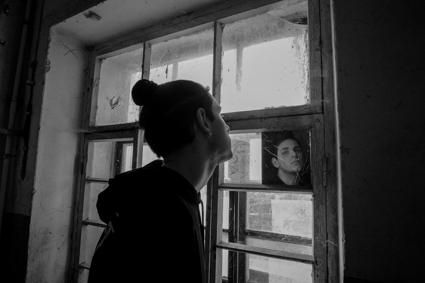 analog photography black and white boy Film   horror Russia Sadness Window