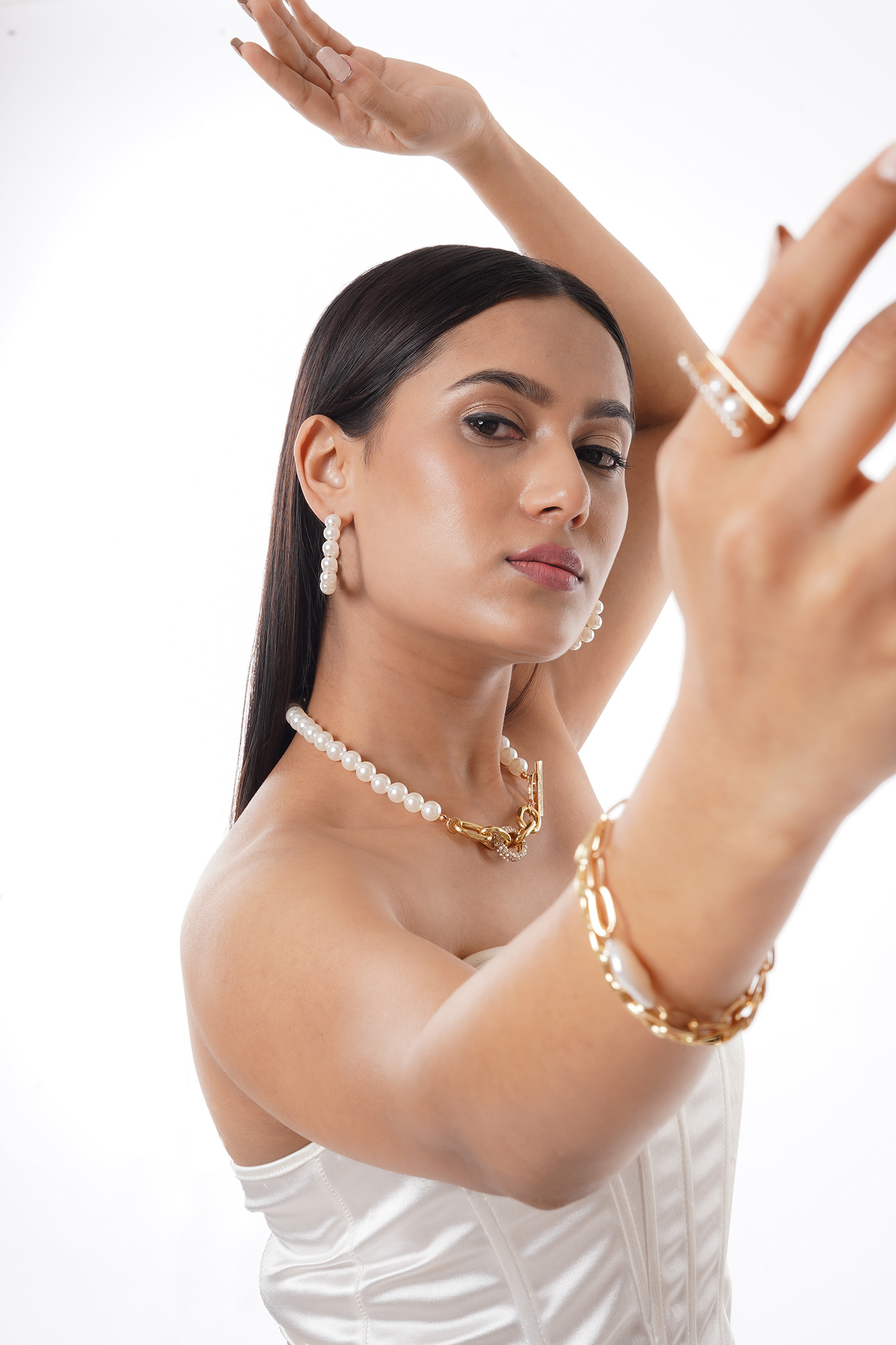 jewelry pearl Fashion  portrait editorial Jewellery fashionphotography styling  backlight