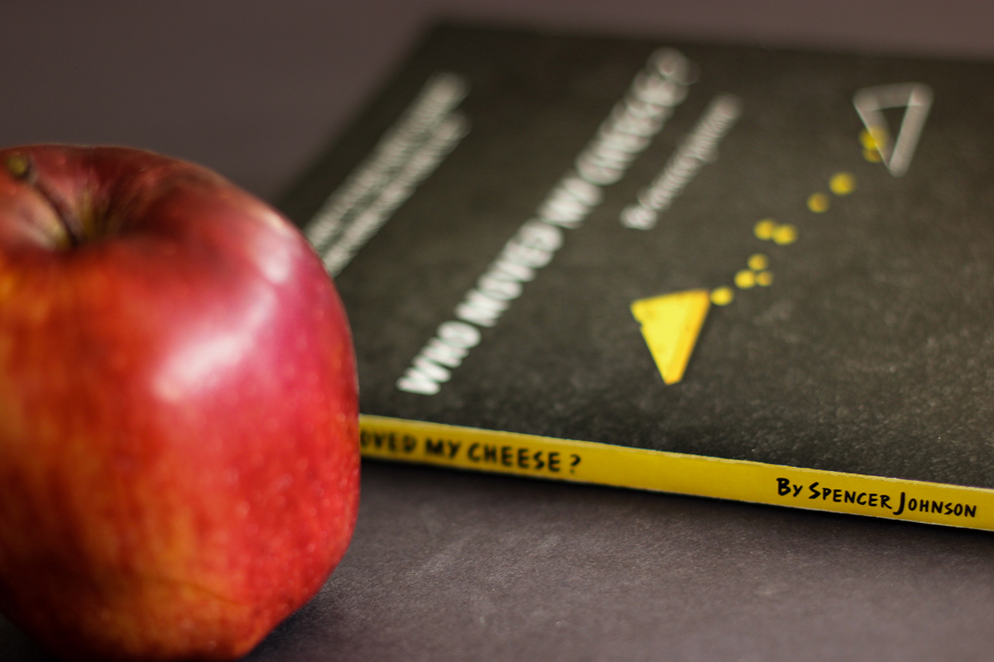 book cover book design information hierarchy Visual Hierarchy Print Media Cheese maze yellow Icon Spencer Johnson 
