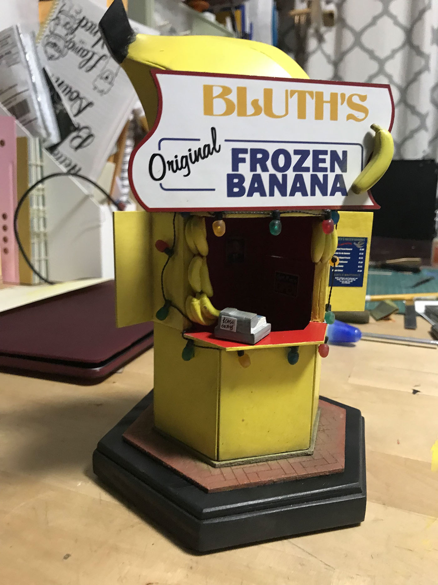 arrested development banana Stand scratch built model Miniature