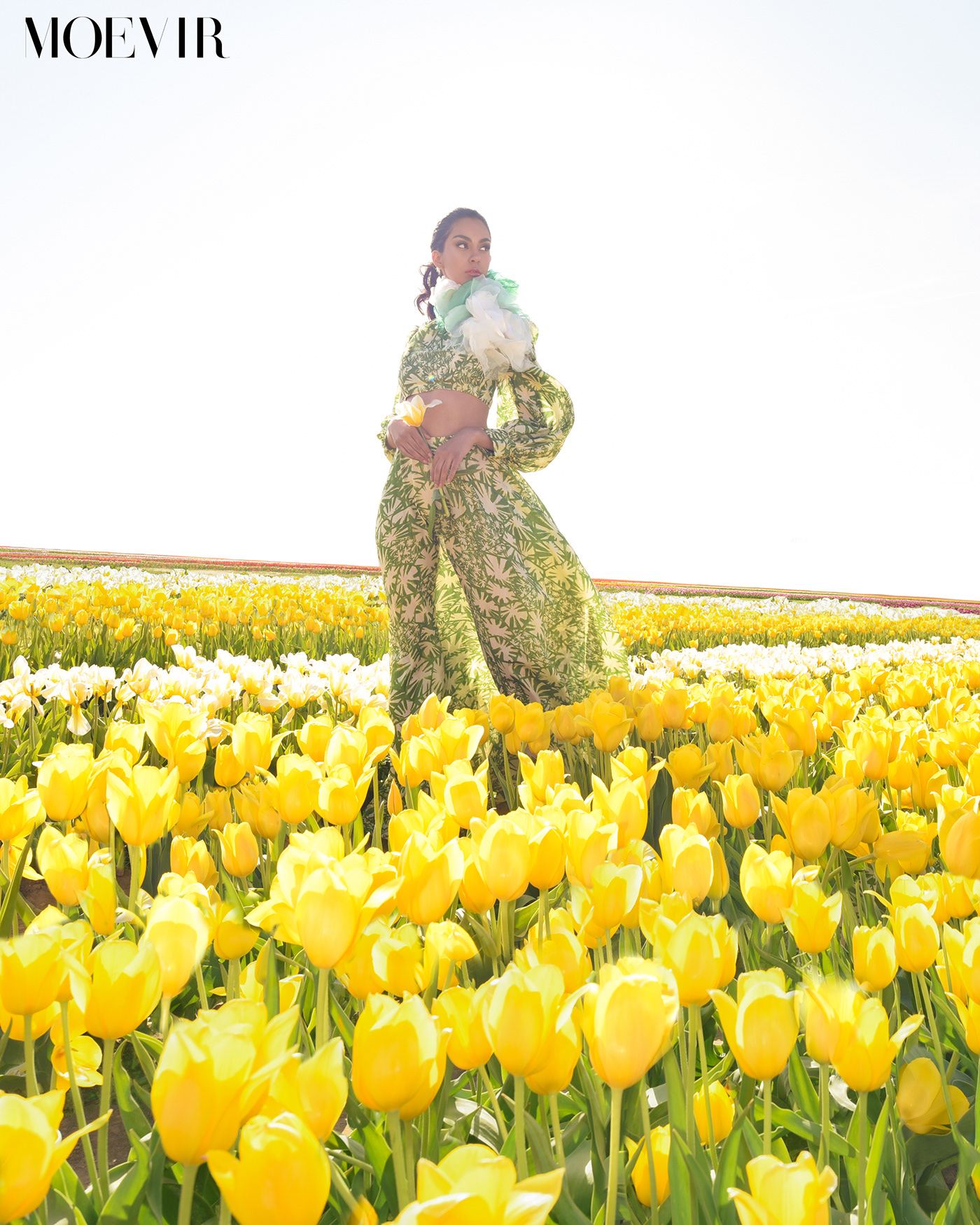 flower tulips fashion photography magazine fashion editorial photoshoot retouch outdoor photography postproduction retoucher