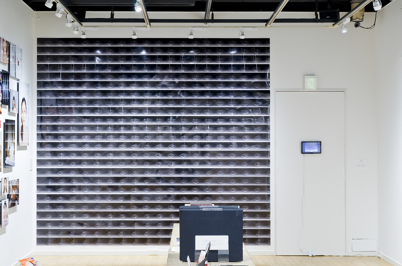 installation modernism minimal conceptual media 1_wall Competition