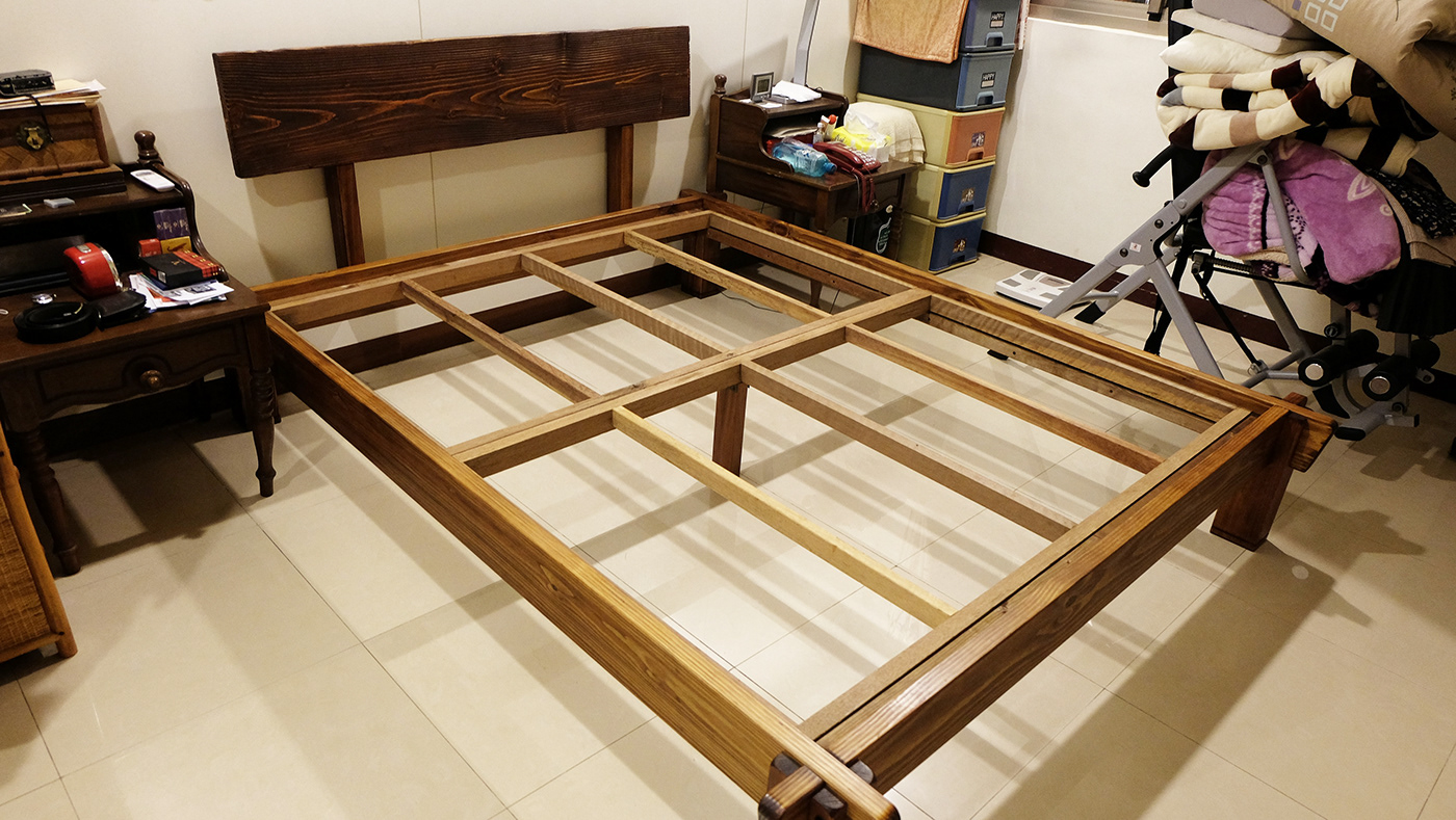 wooden bed handmade