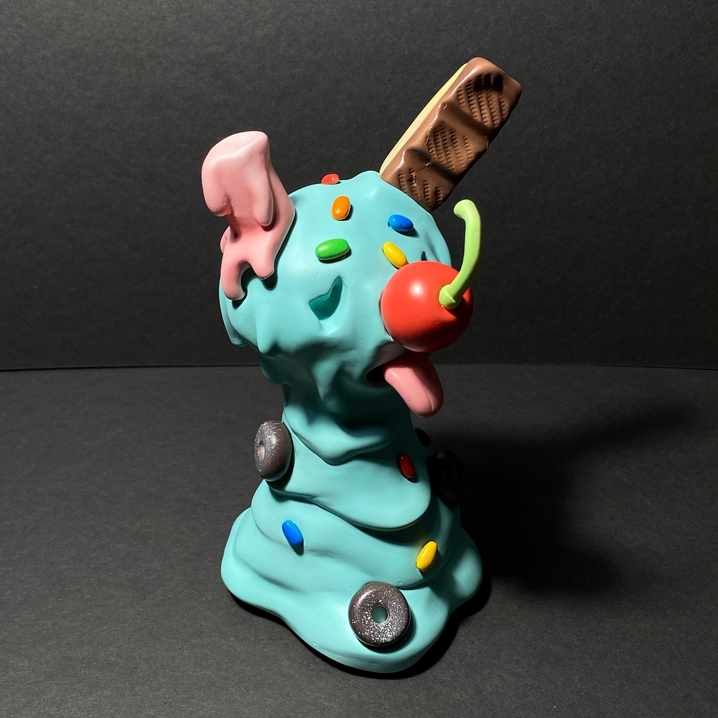 arttoy muteeuro Character designertoy figure handmadetoy illustraiton resintoy toydesign 아트토이 일러스트 토이