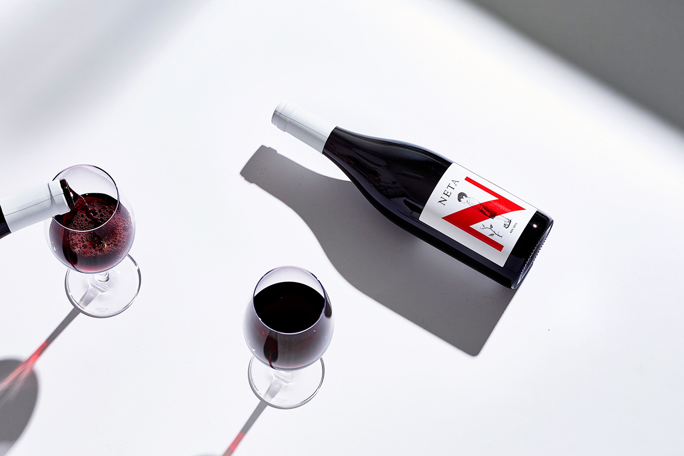 graphic design  branding  packaging design winery Dov Kroll visual identity wine label brand identity ILLUSTRATION 