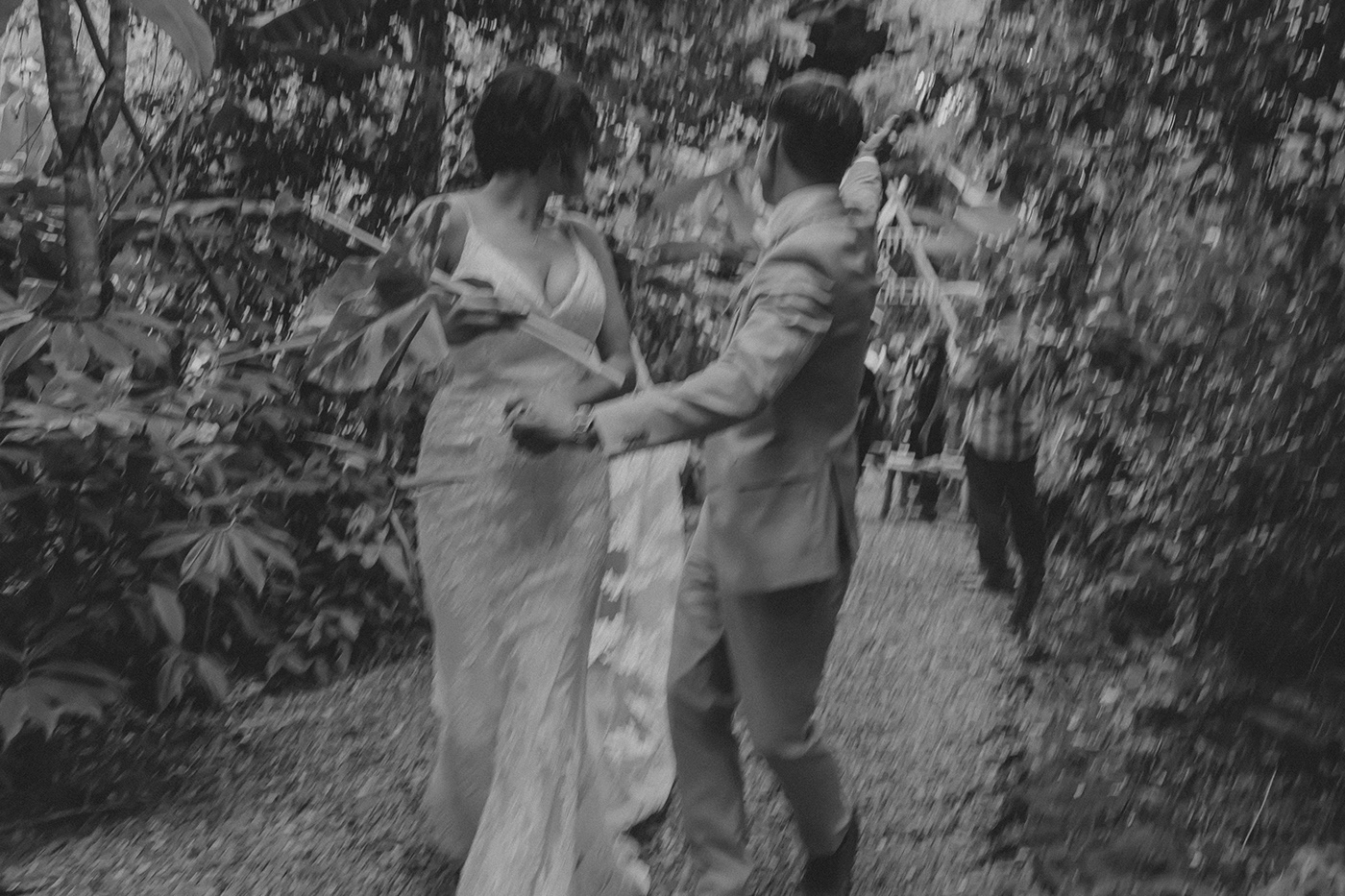 wedding couple Love documental bnw portrait editorial bride