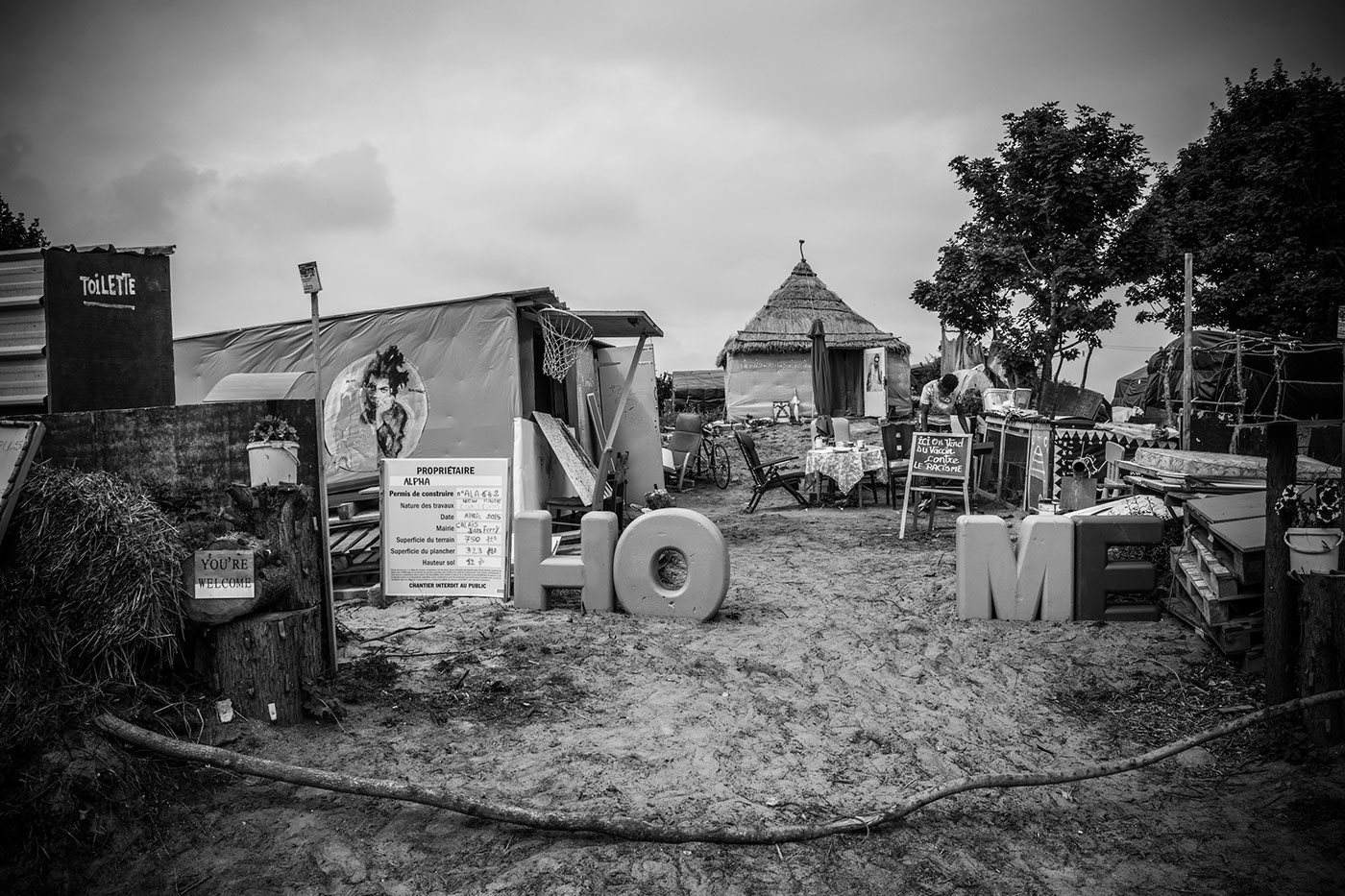 Calais jungle Immigration france UK eurotunnel