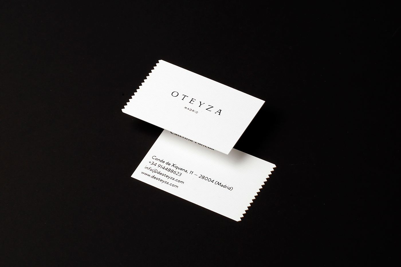 design tailoring bussiness card White black minimal
