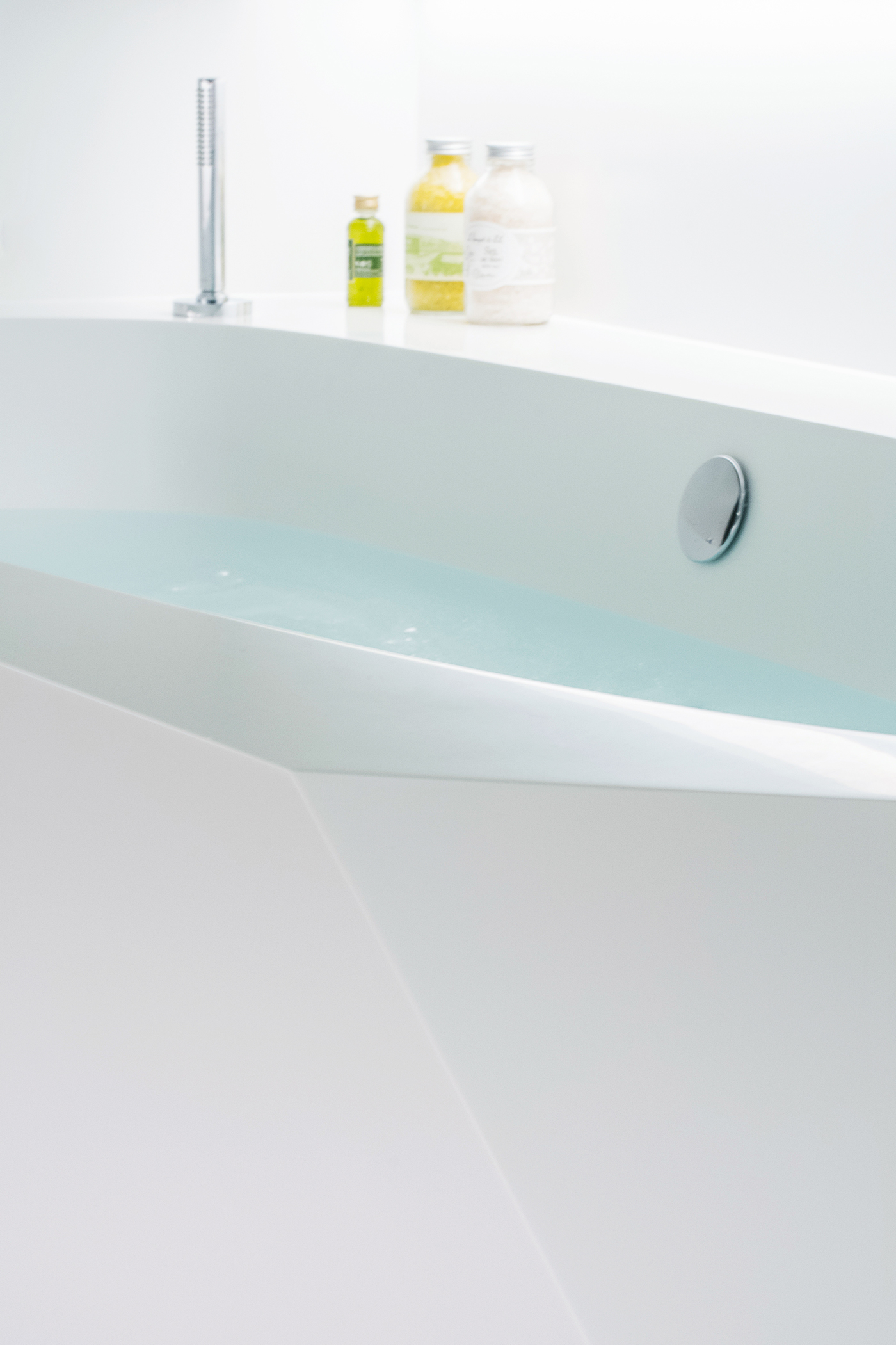 ice bath corian dupont White lowpoly light Lavabo bathtub premium glacier luxury
