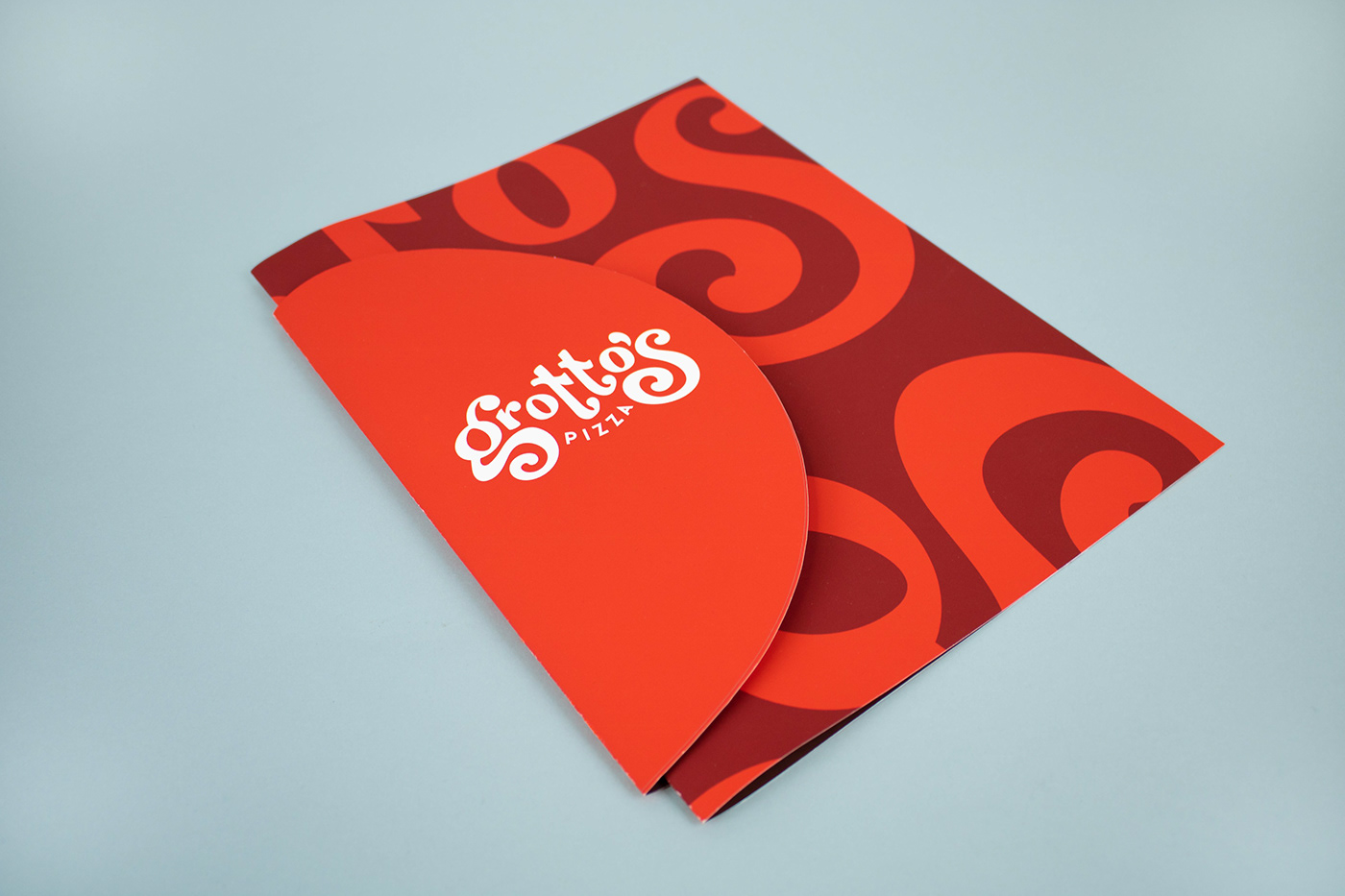 Pizza branding  Grotto's Pizza swirl yum Restaurant Rebrand Handlettering typography   menu Gelato