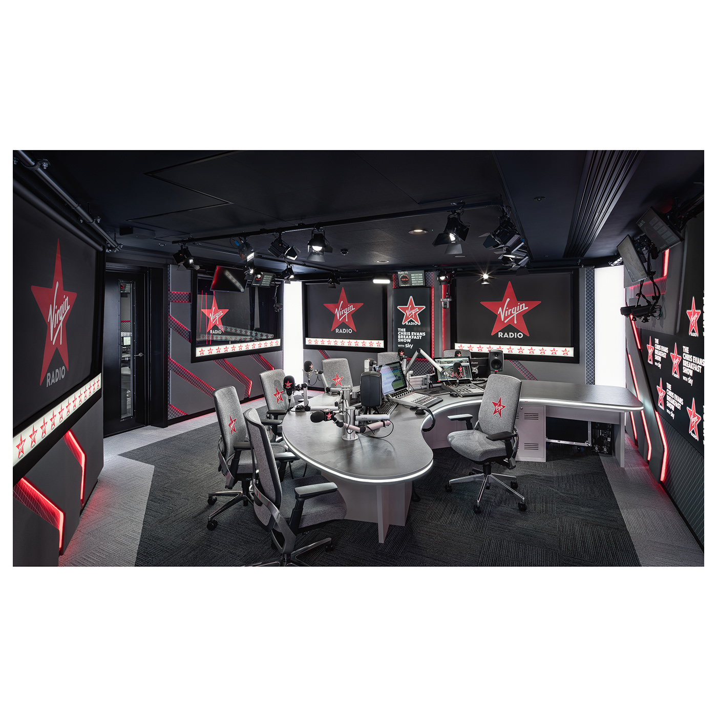 news.uk Office Talksport talksport studio virgin Virgin Radio wireless