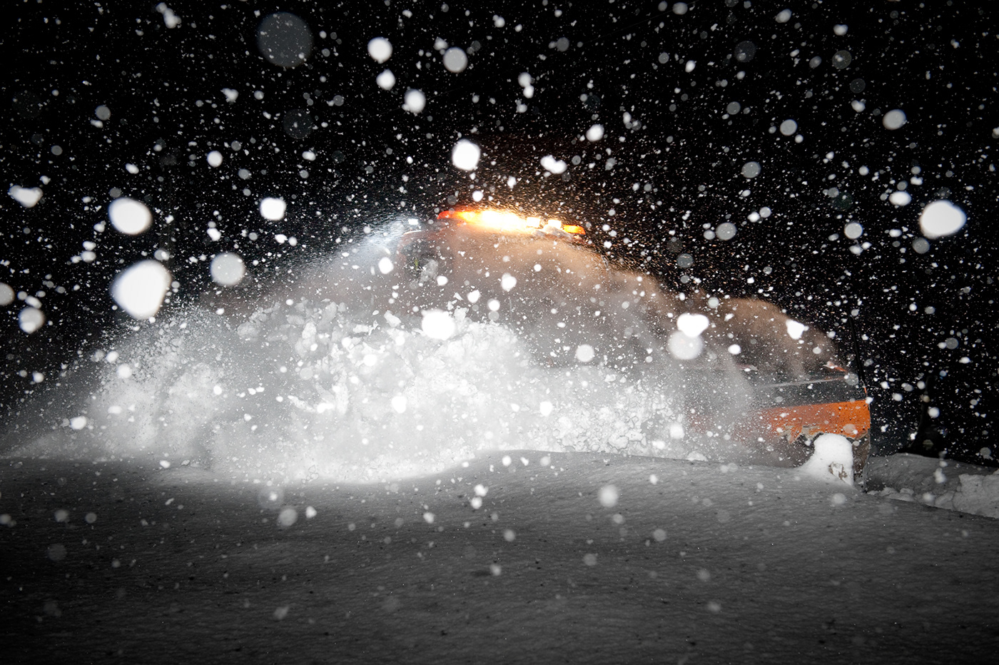 alpinelife plow powder snowfall snowplow U400 unimog winter