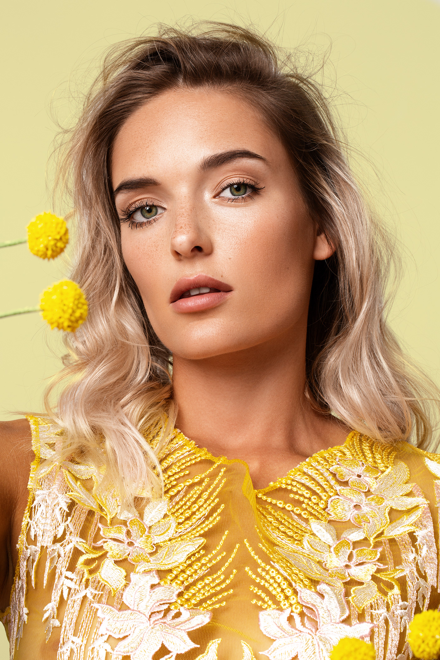 beauty magazine makeup model postproduction retouch retoucher retouchingservice