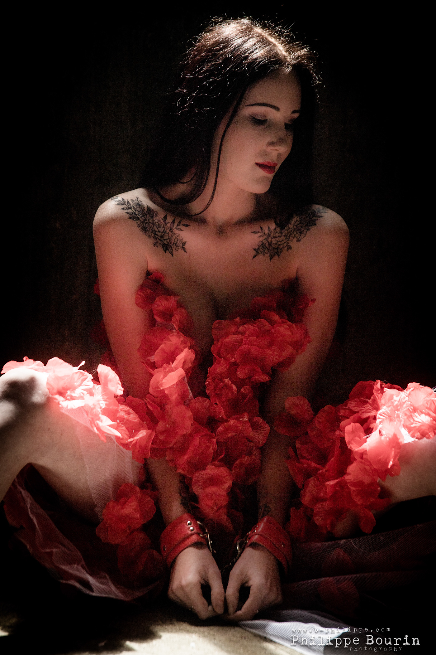 color dress poppy portrait flower red tatoo woman