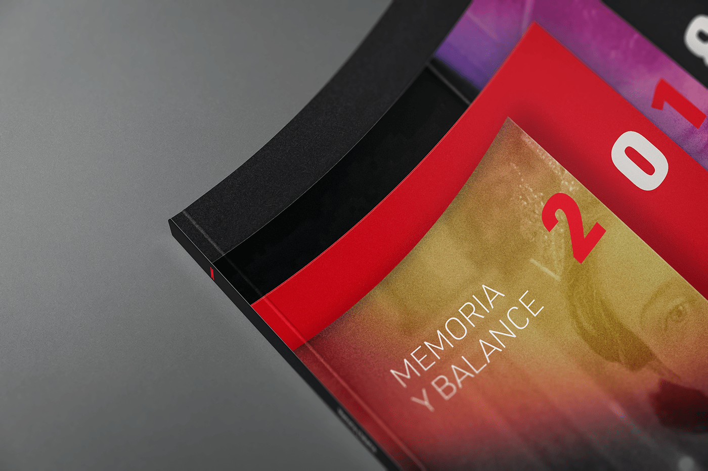 annual report balance memoria editorial design diseño typographic Netflix identity infographic