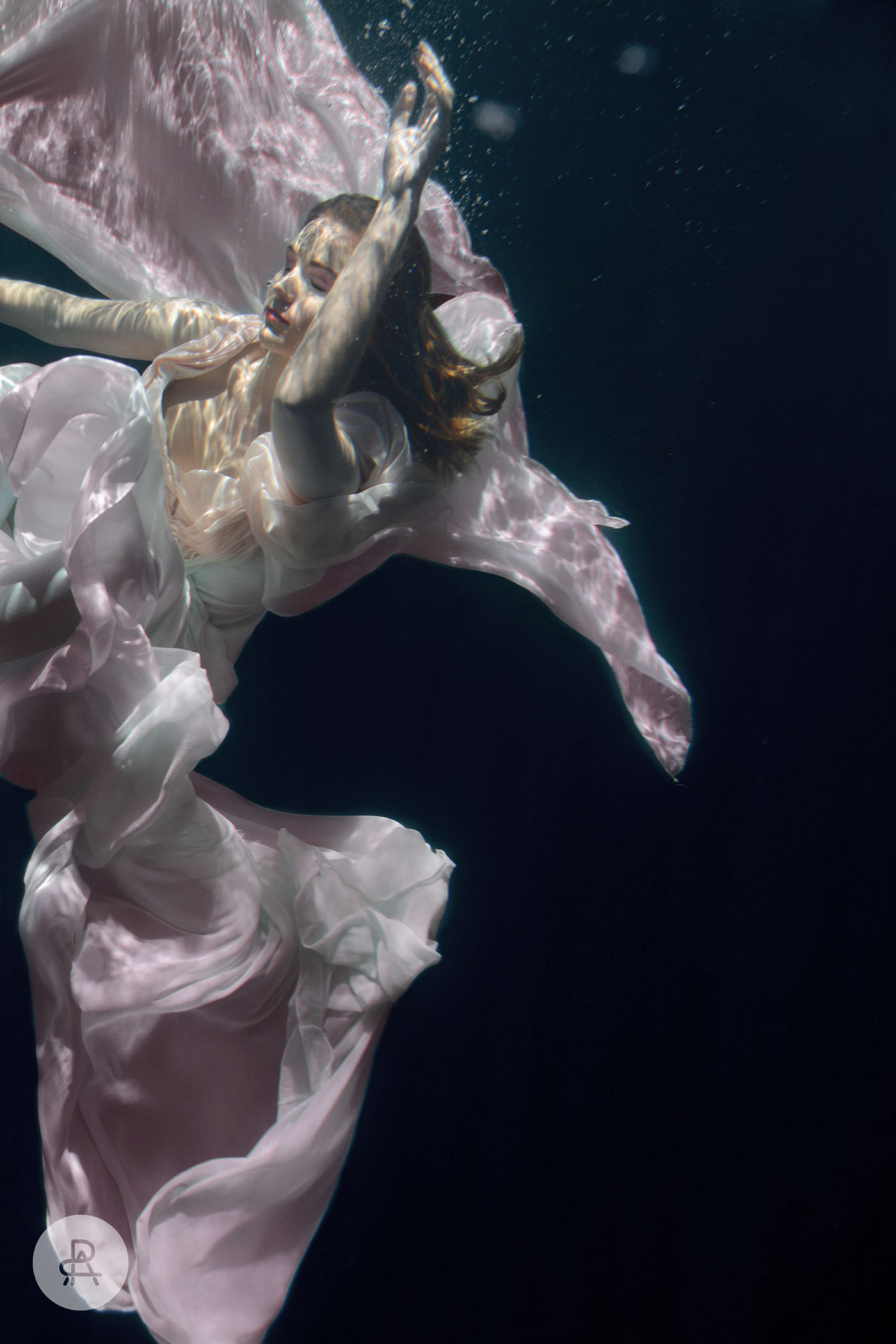 Photography  underwater female