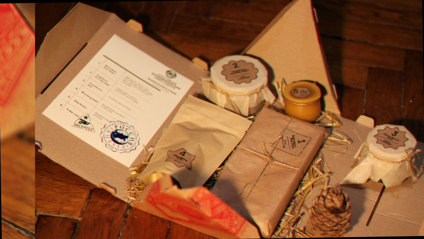 organic Russia souvenir parcel sweet craft box honey straw gift