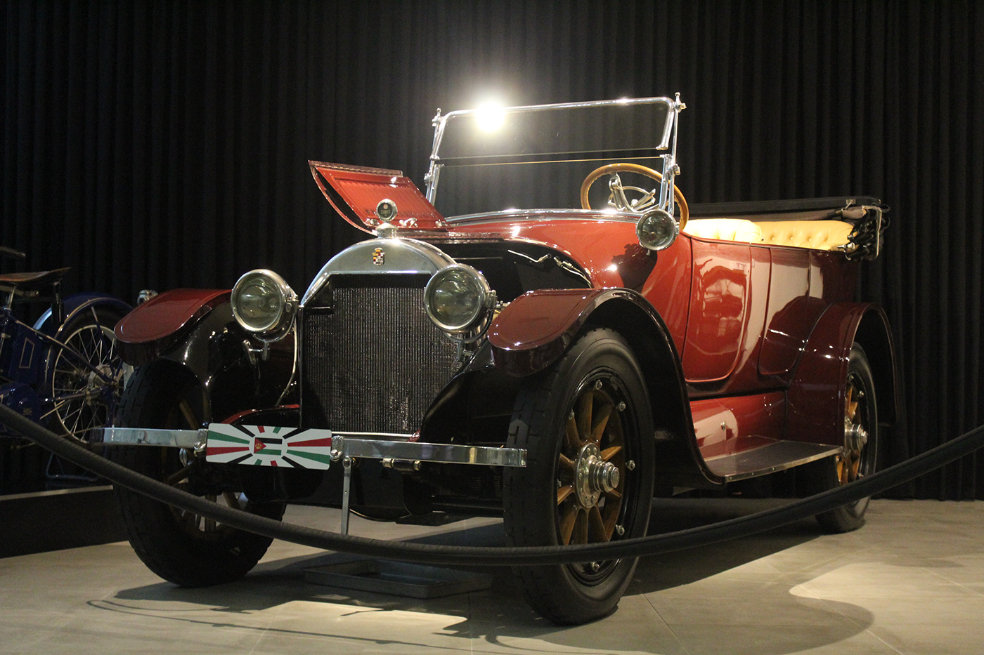 car Classic Classic Cars Exhibition  jordan museum Photography  Rims Vehicle wheels