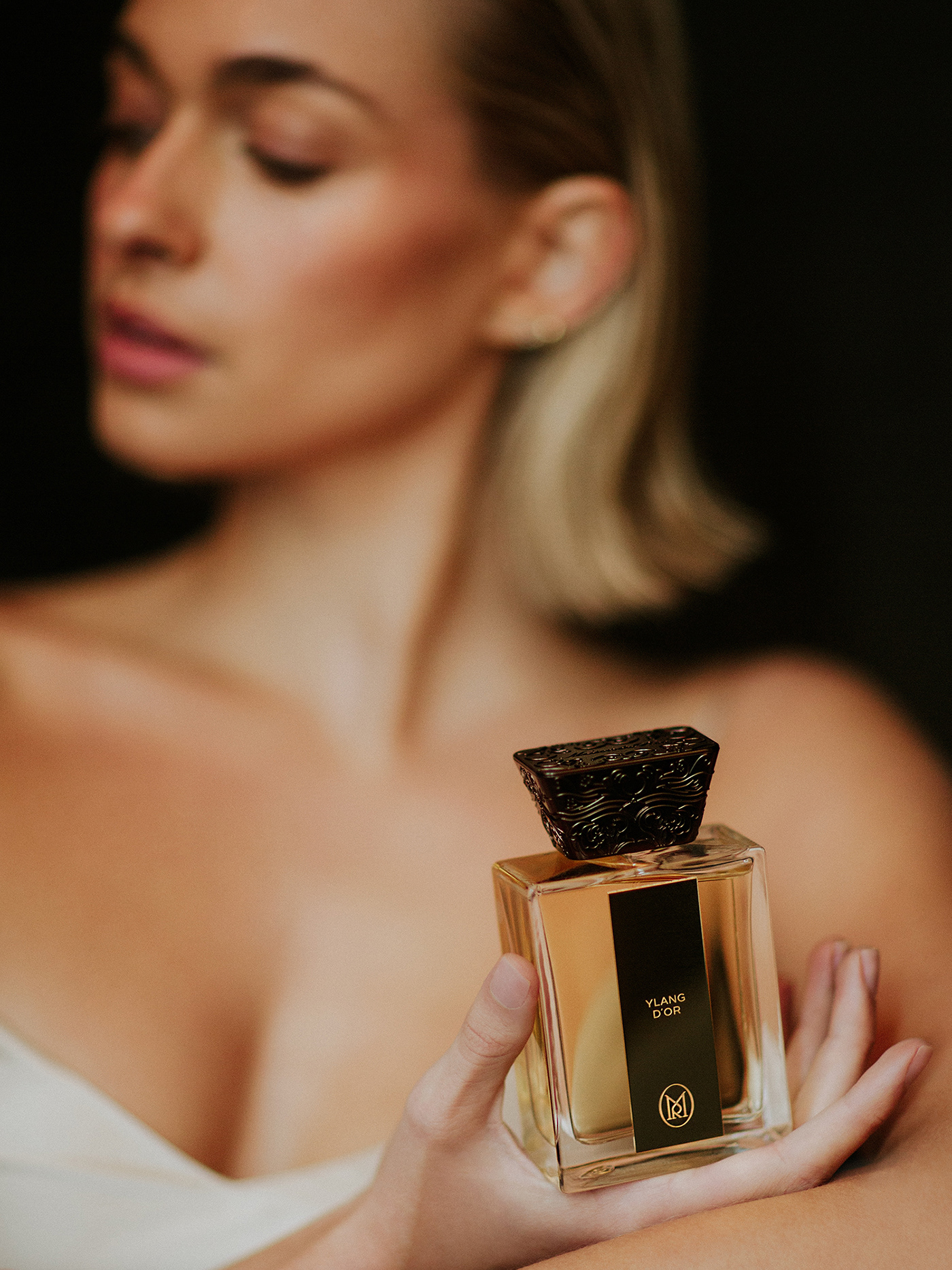 perfume Fragrance Packaging brand identity branding  france beauty luxury elegant New York
