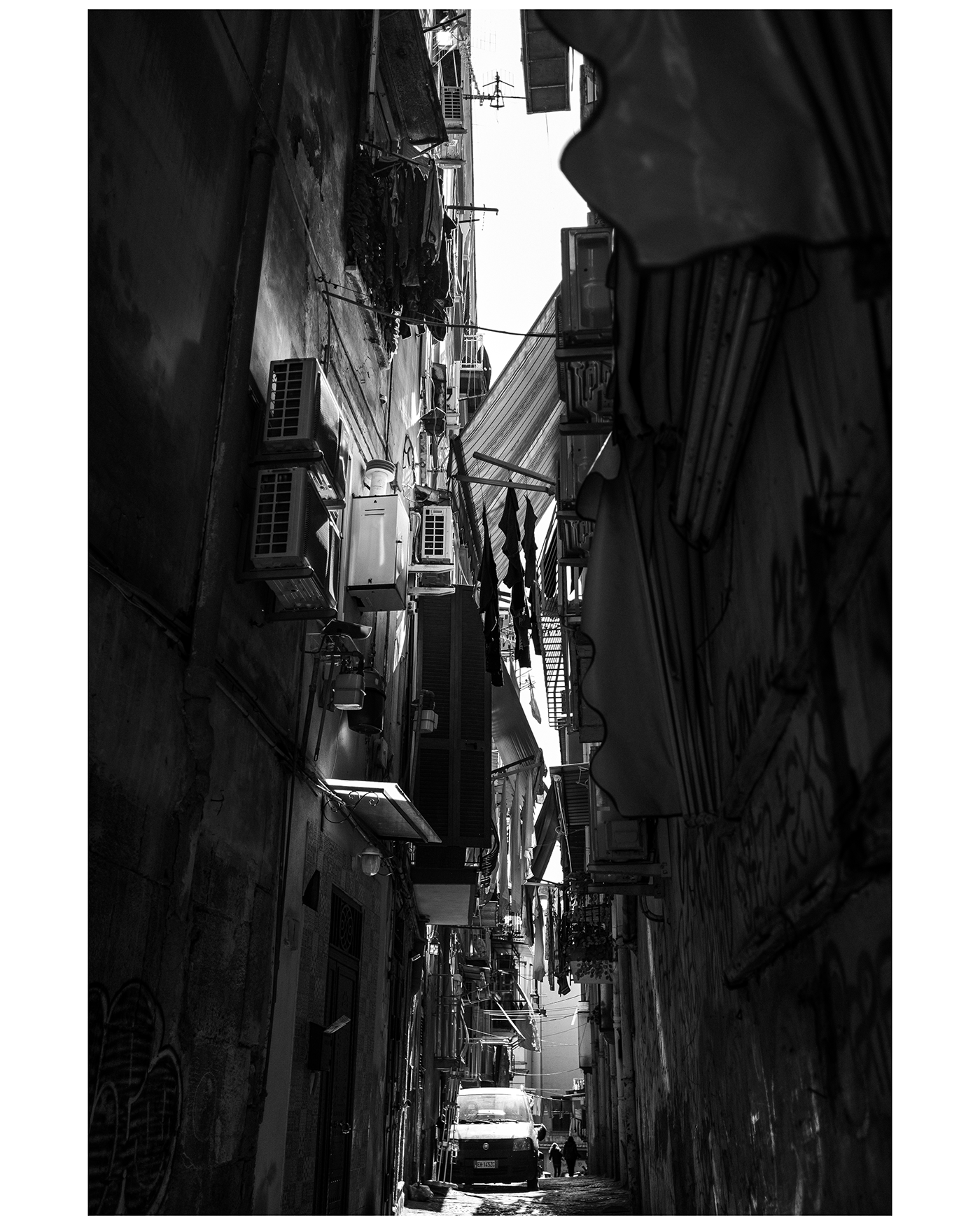 black and white bw city fujifilm Italy monochrome NAPOLI Photography  Street street photography