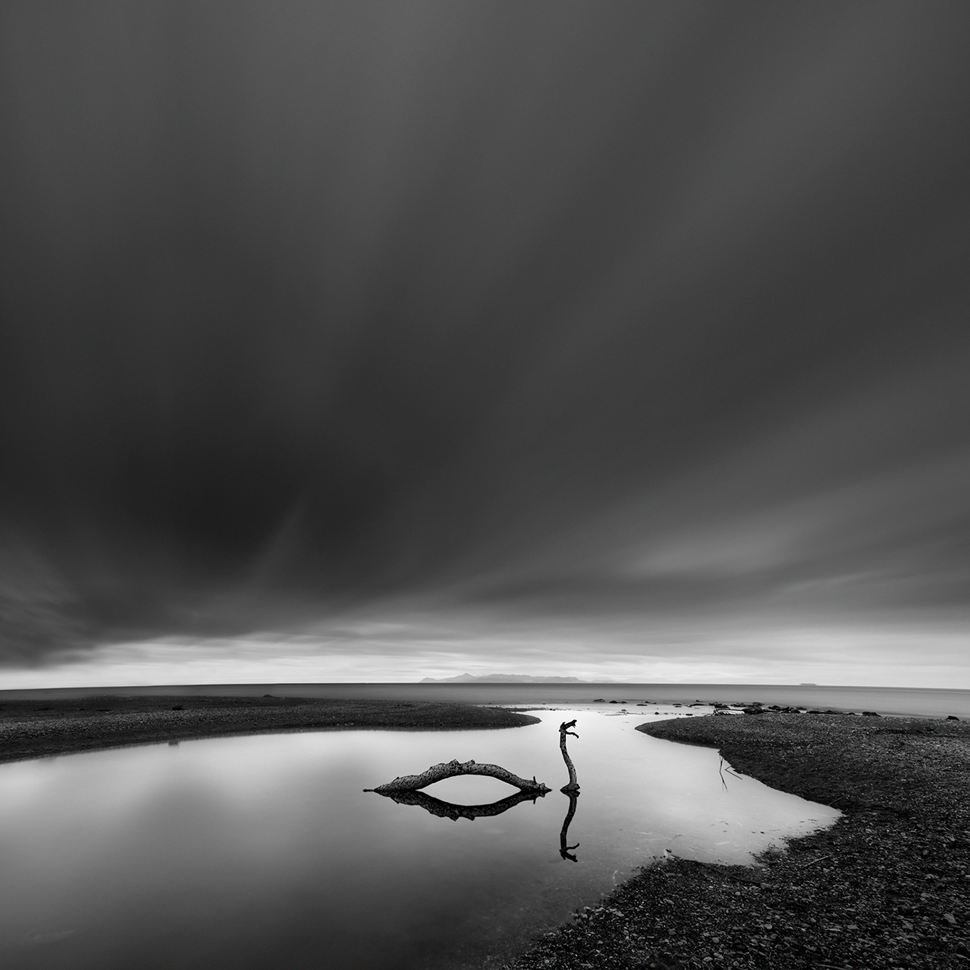 fine art waterscape black and white Lng Exposure mood minimal seascapes