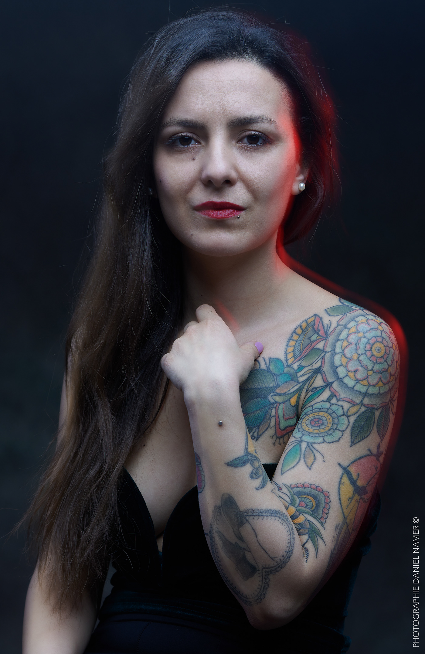 portrait studio tatoo young women