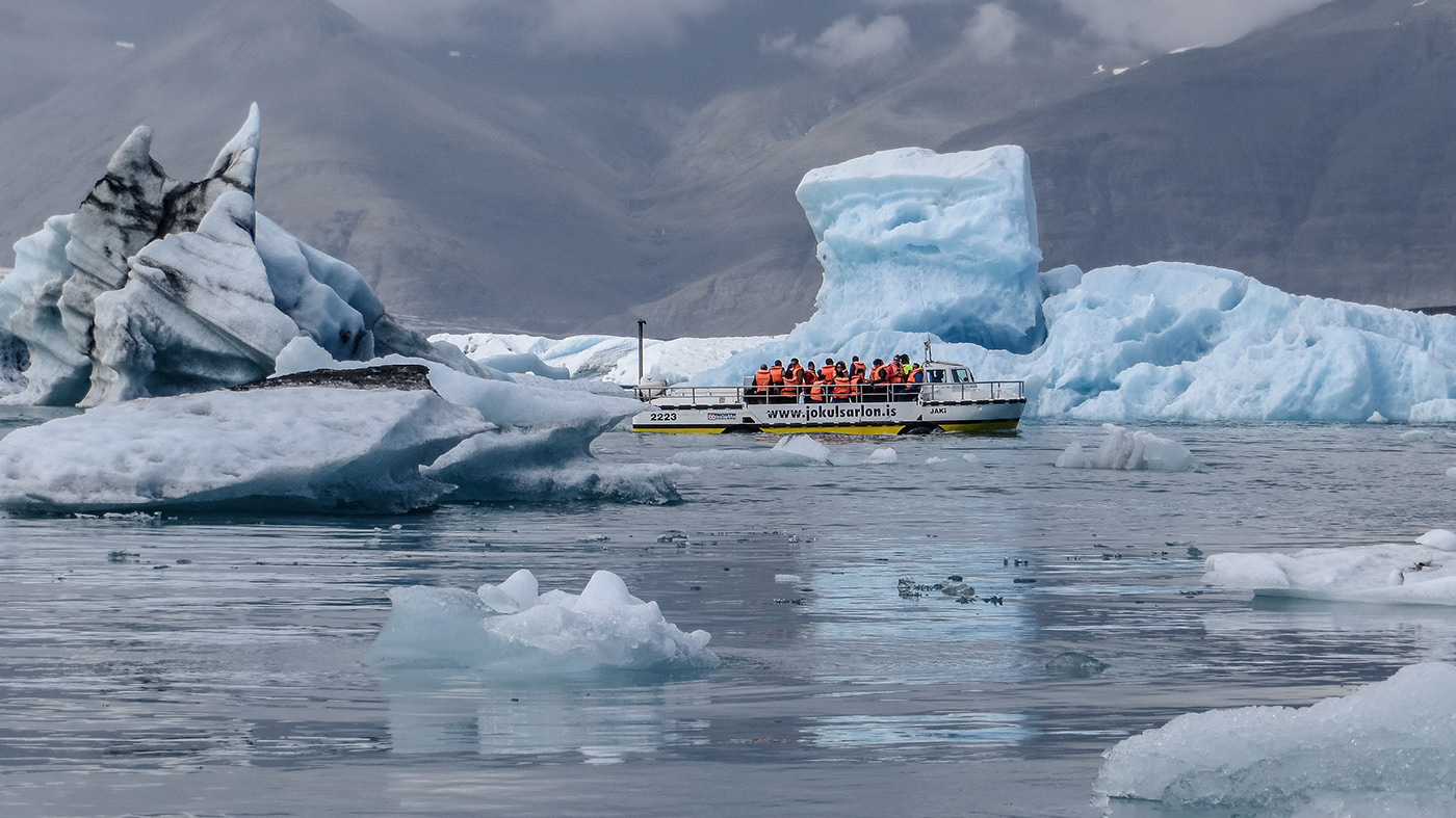 iceland icebergs Jokulsalron snow paradise Montains fantasy fairytale adventure