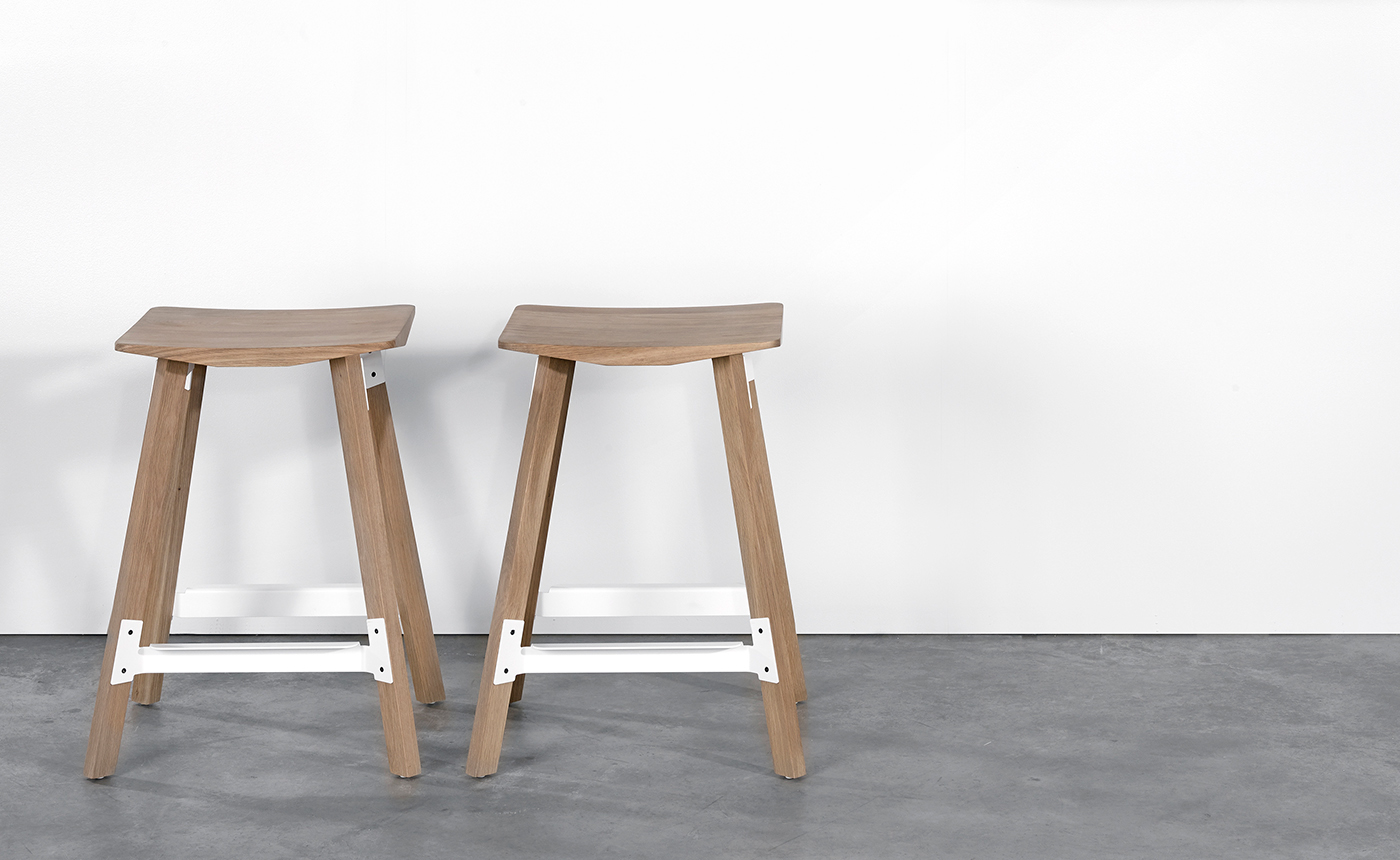 stool small stool oak wood studio gud gud paulo neves metal universo positivo