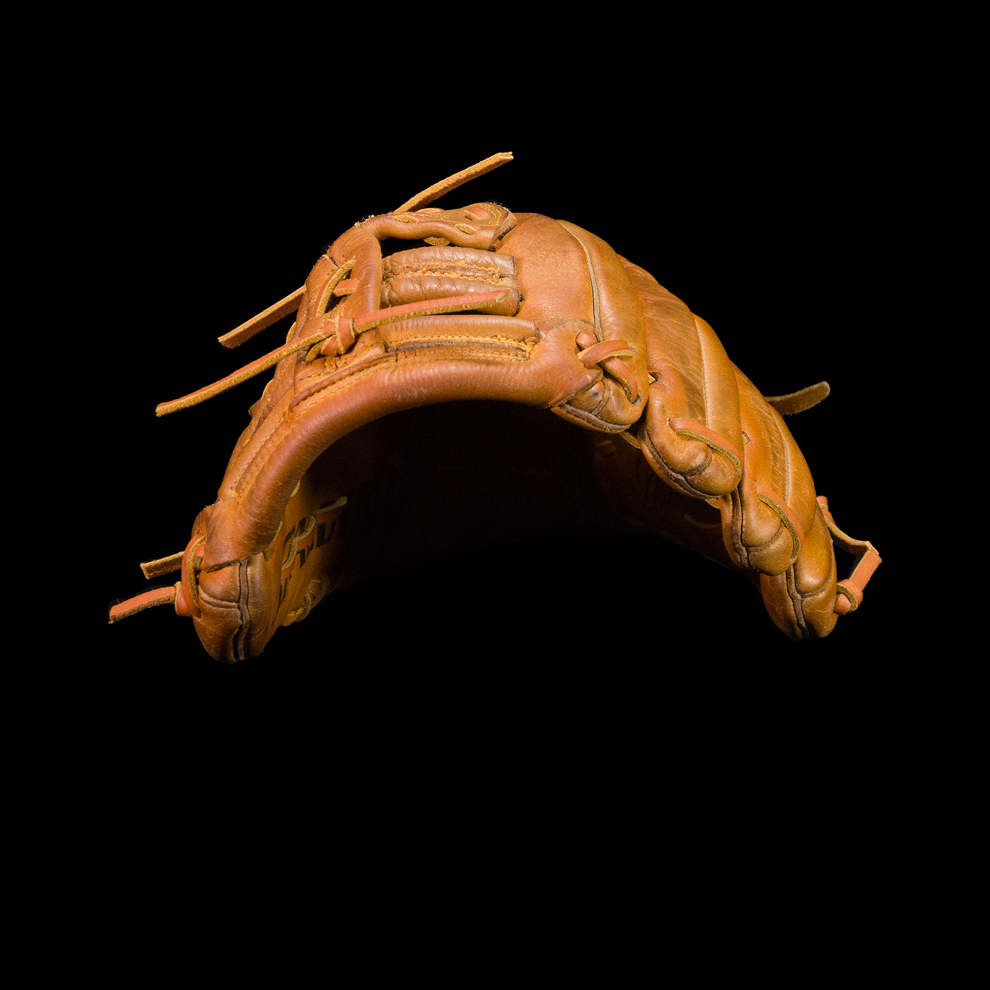 Baseball Glove Restore Gowdy Gloves Baseball Glove Relace Sports Design sports Before and After leather Dave Kingman Gowdy Design spalding