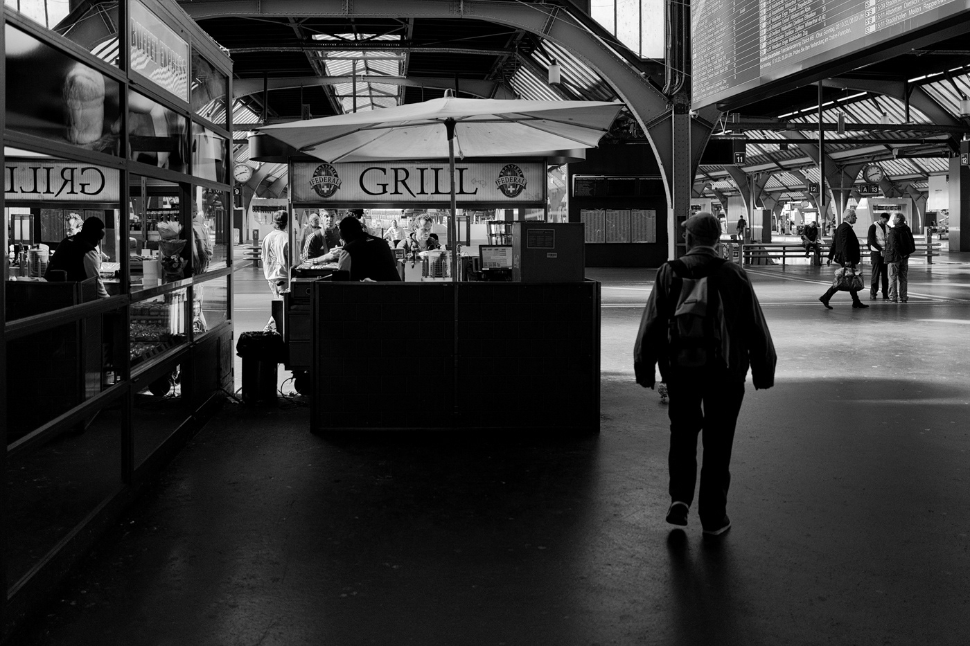 Street Zurich HB Photography  streetphotography Bahnhof people Urban trainstation