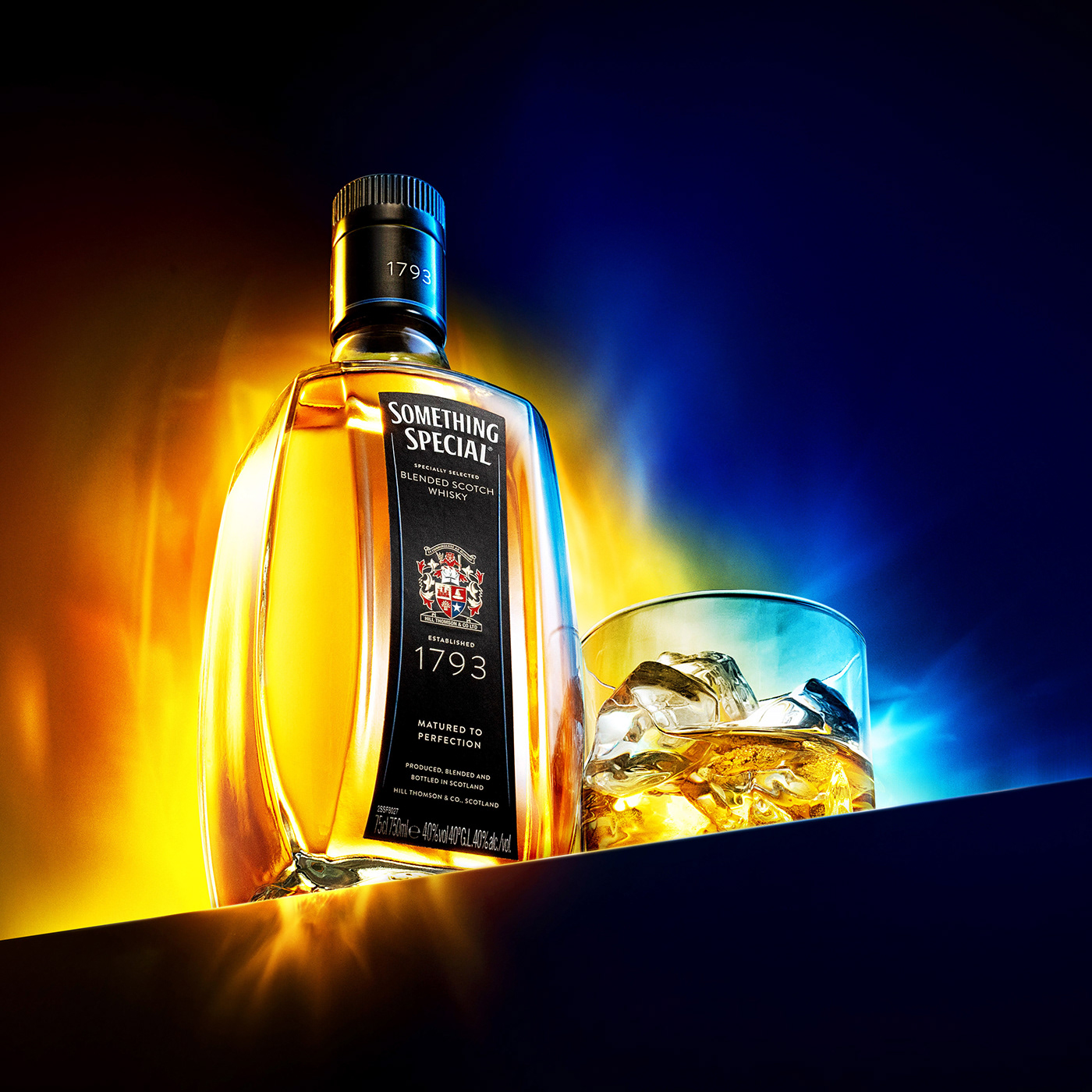 botella bottle color glass ice lights photoshop product retouch Whiskey