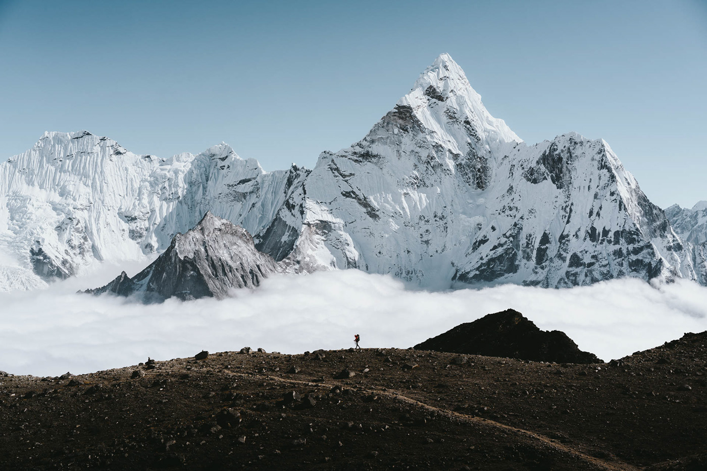 snow-mountains-himalaya-trekking-sky