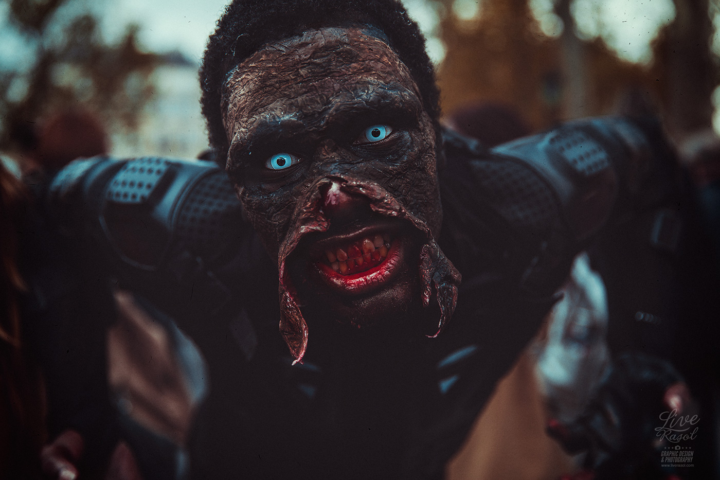 zombie zombie walk Photography  paris street zombie day  horror Scary liverasol cinematic live rasoloarison
