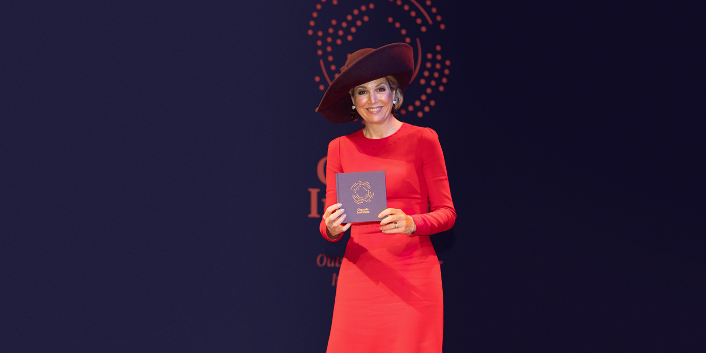 oncode Oncode institute launch Event Queen Maxima Oncology strategy branding  Identity Design Momkai