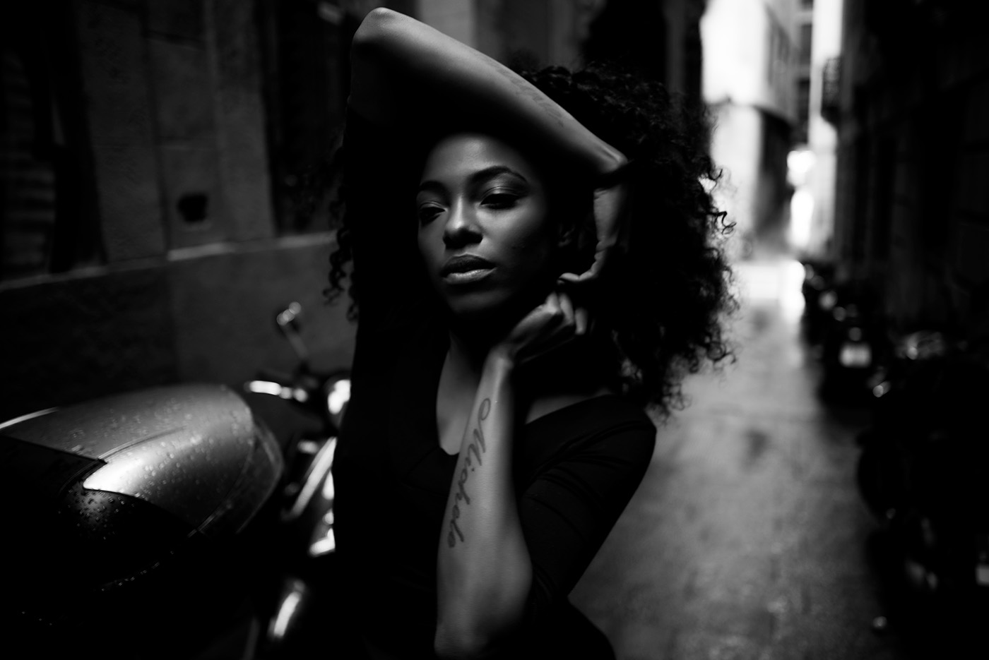 blackandwhithe rain barcelona model hair girl photographi
