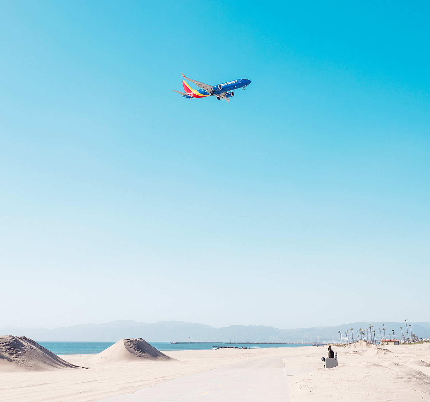 beach LAX plane airplane Ocean minimal Los Angeles Boeing air Airlines