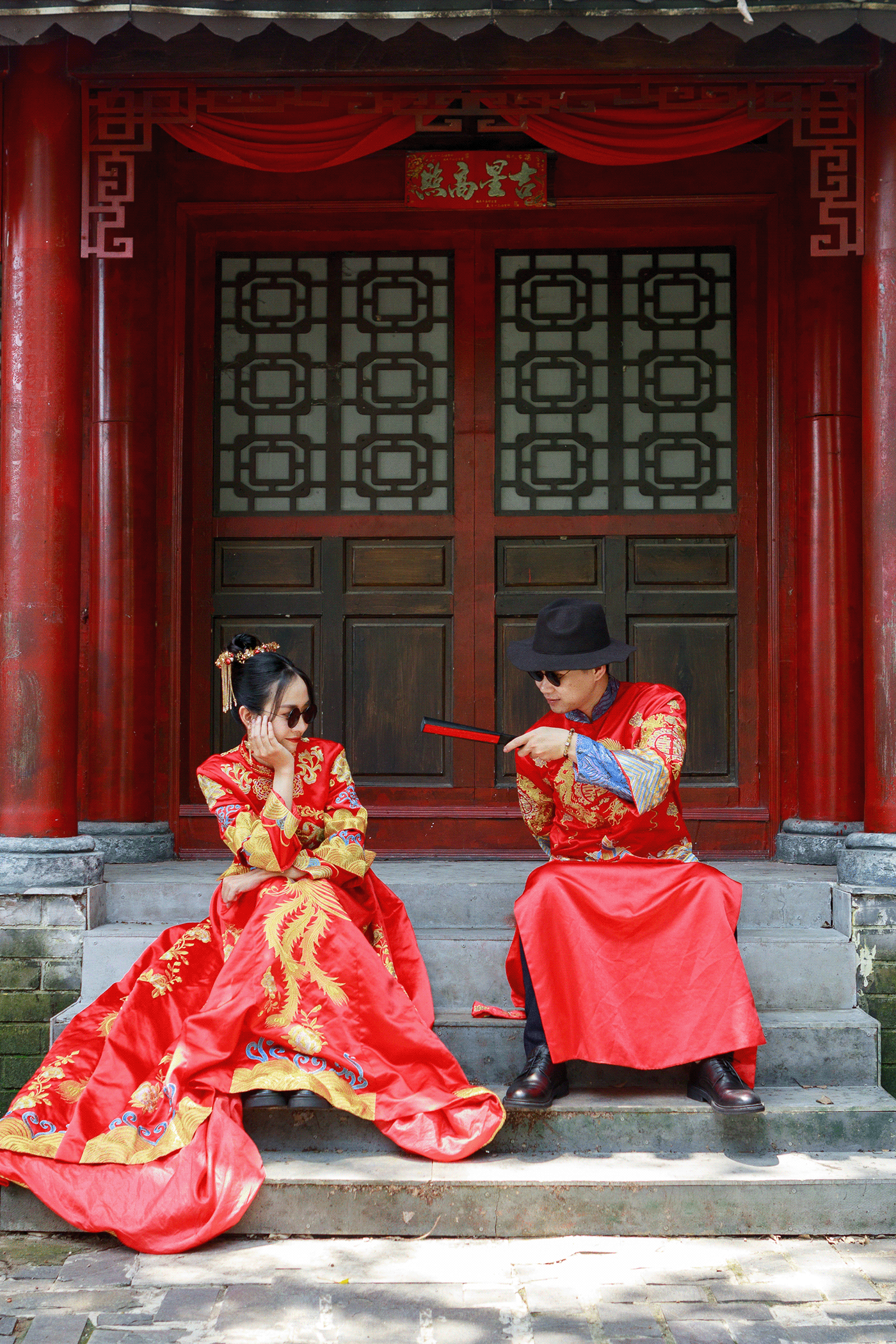 prewedding chinese wedding red dress couple