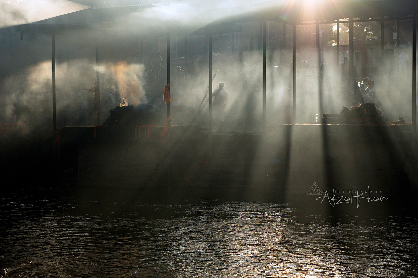 artistic Cremation death Hindu kathmandu Light rays nepal Pashupatinath smoke water