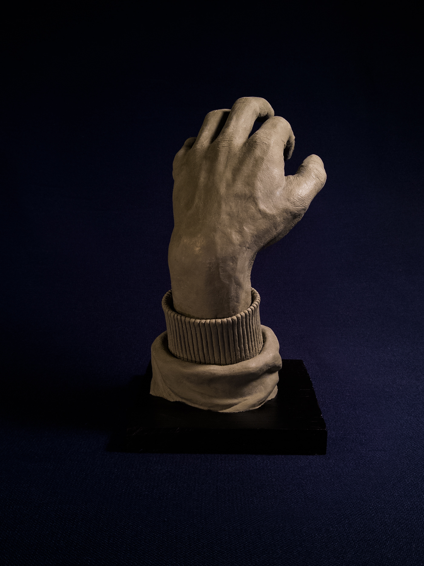 clay Sclupture hand modeling anatomy studie studio ligth