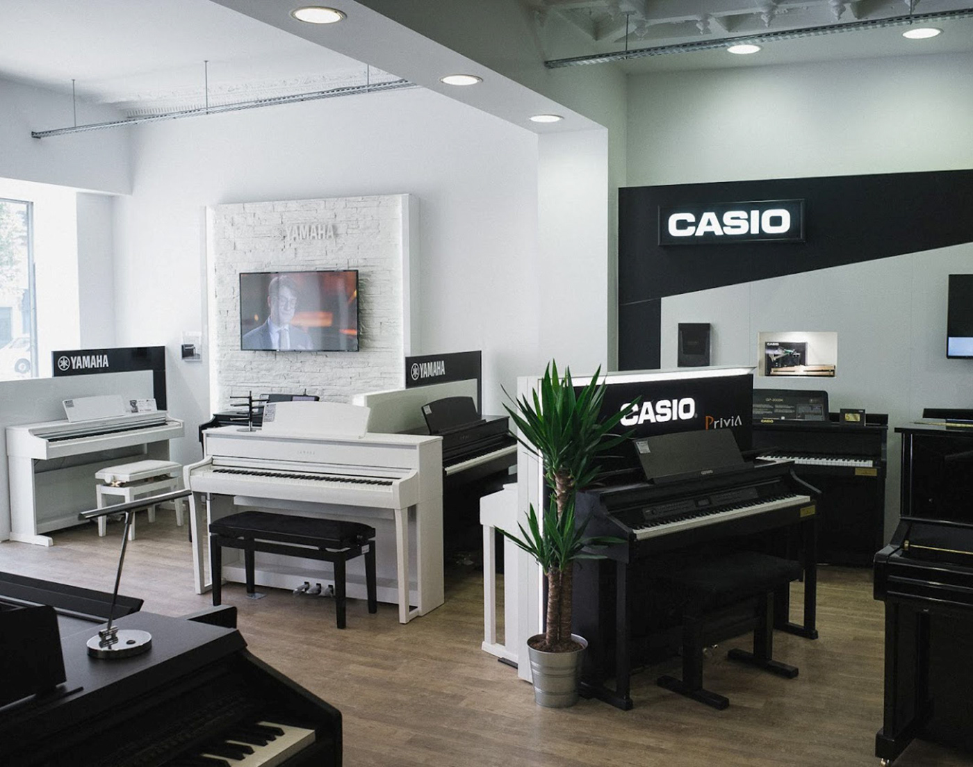 music Paris store shop instruments Piano guitar department store culture