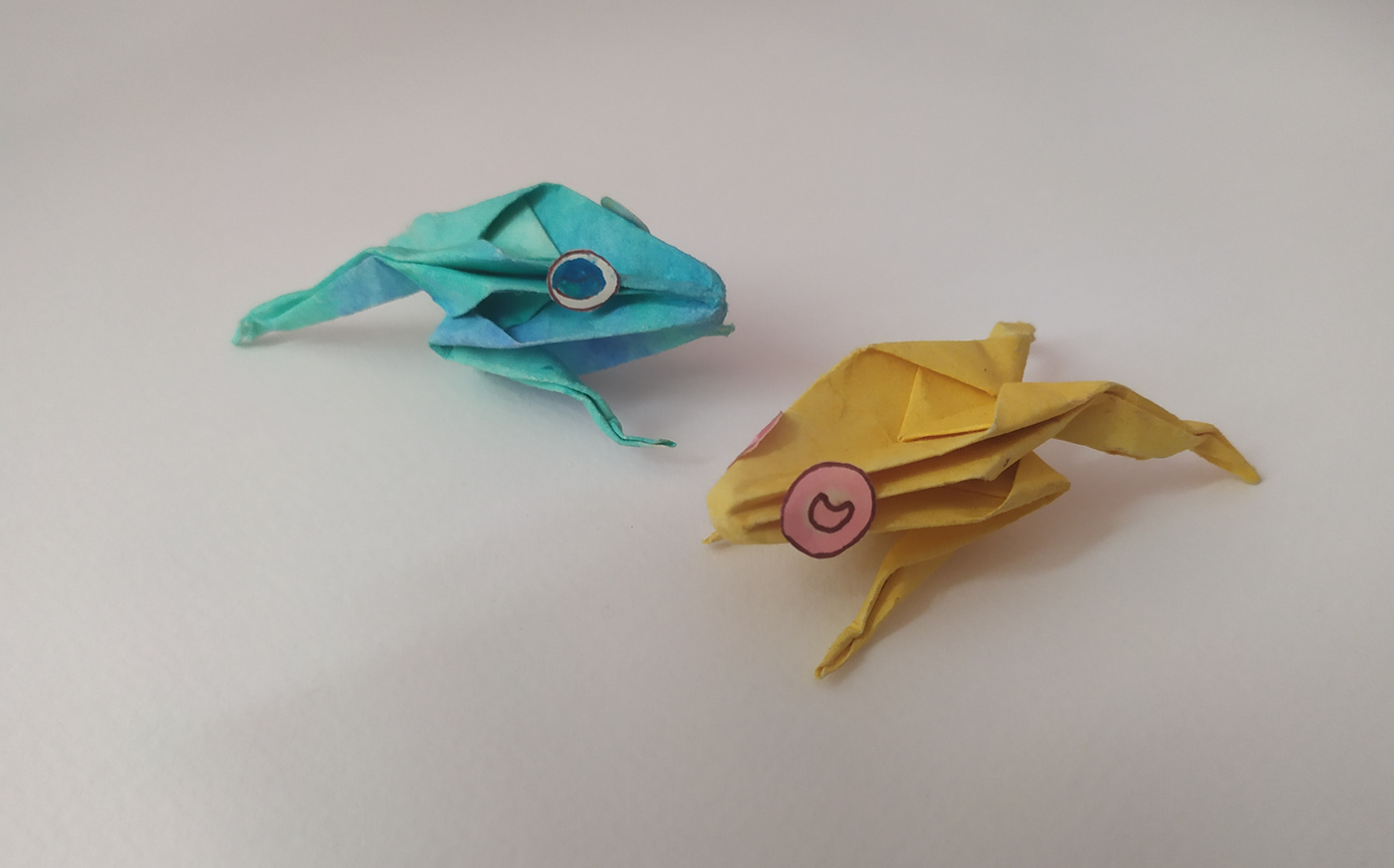 colour frogs handiwork origami  origamifrog paper paper products toad