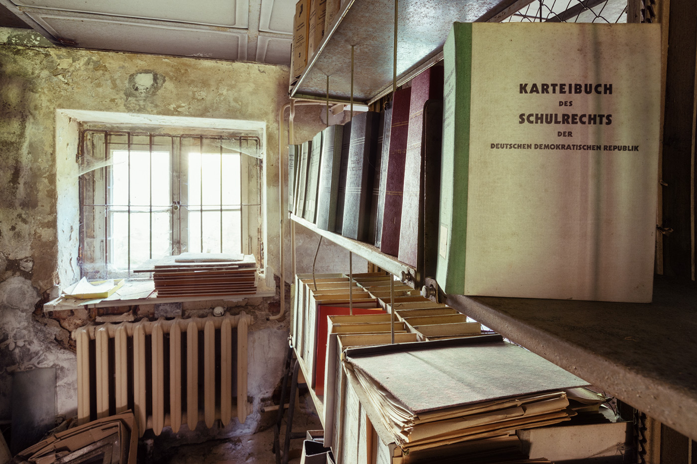 school abandoned decay dilapidated urbex Window classroom