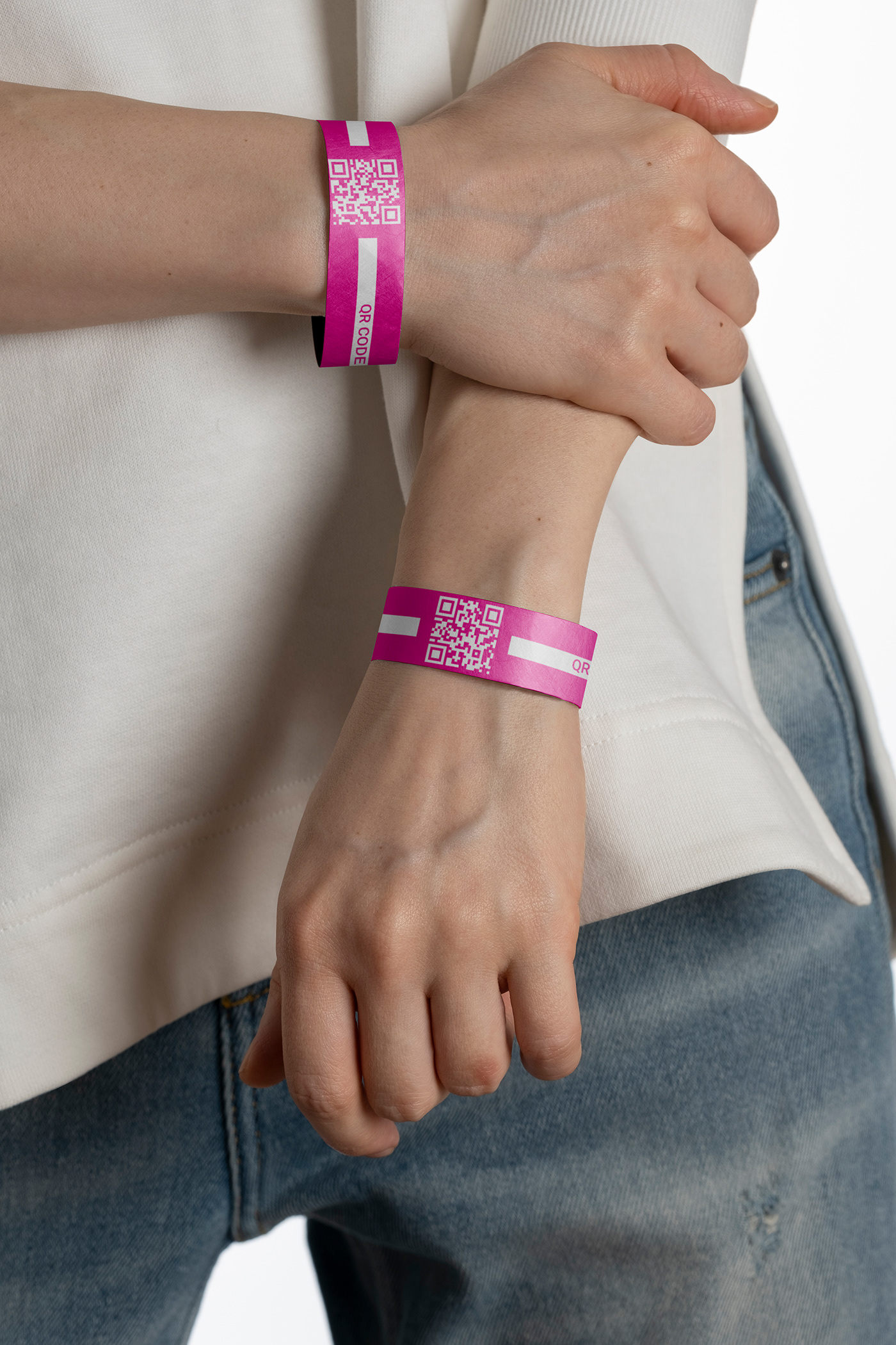 design posm medical Polyclinic Standee bracelet brand identity visual tencard