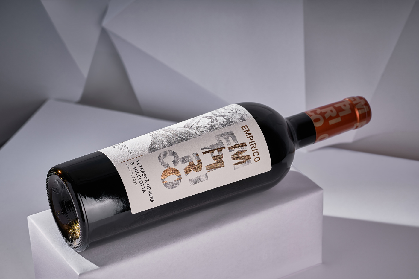 43oz apriori design studio Empirico ILLUSTRATION  label design Moldova Packaging Thinker wine label