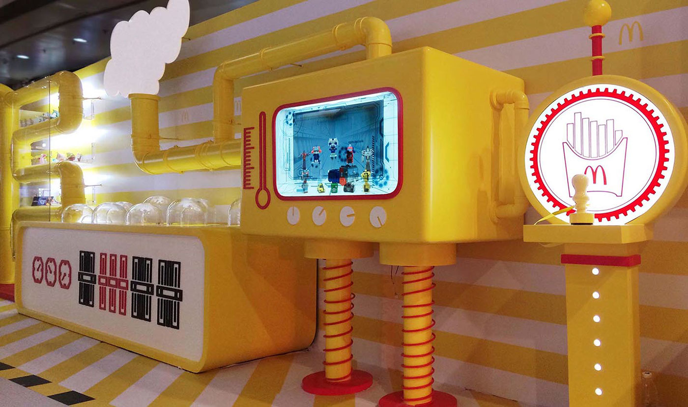 McDonalds factory industrial toy Exhibition  design shanghai rollercoaster Conveyerbelt crane pipeline joy 麥當勞 奇趣玩具廠