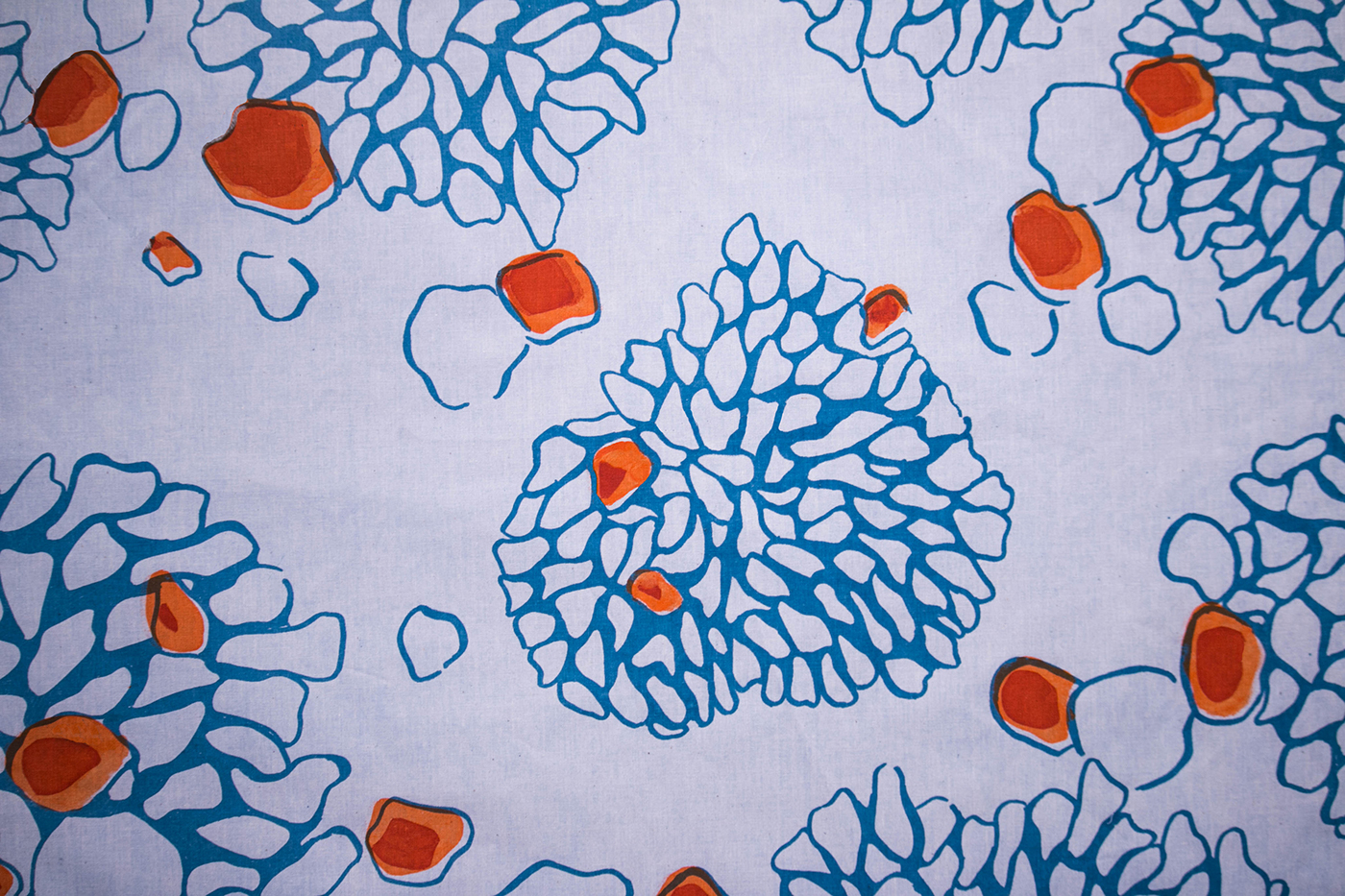 silkscreen Fungi seaweed stencils discharge dye pigments Textiles print