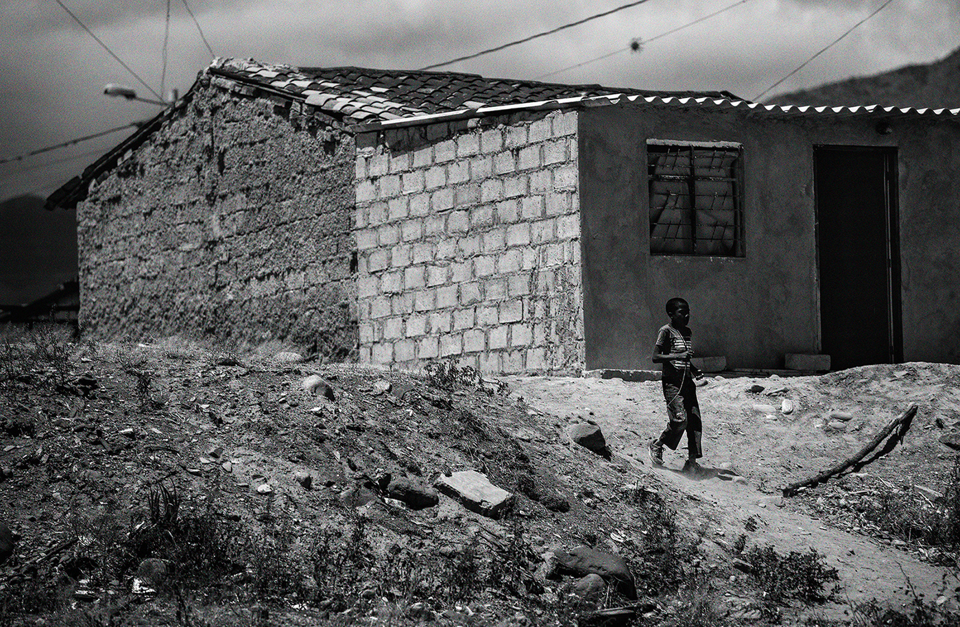 person portrait children retrato Ecuador black and white Landscape