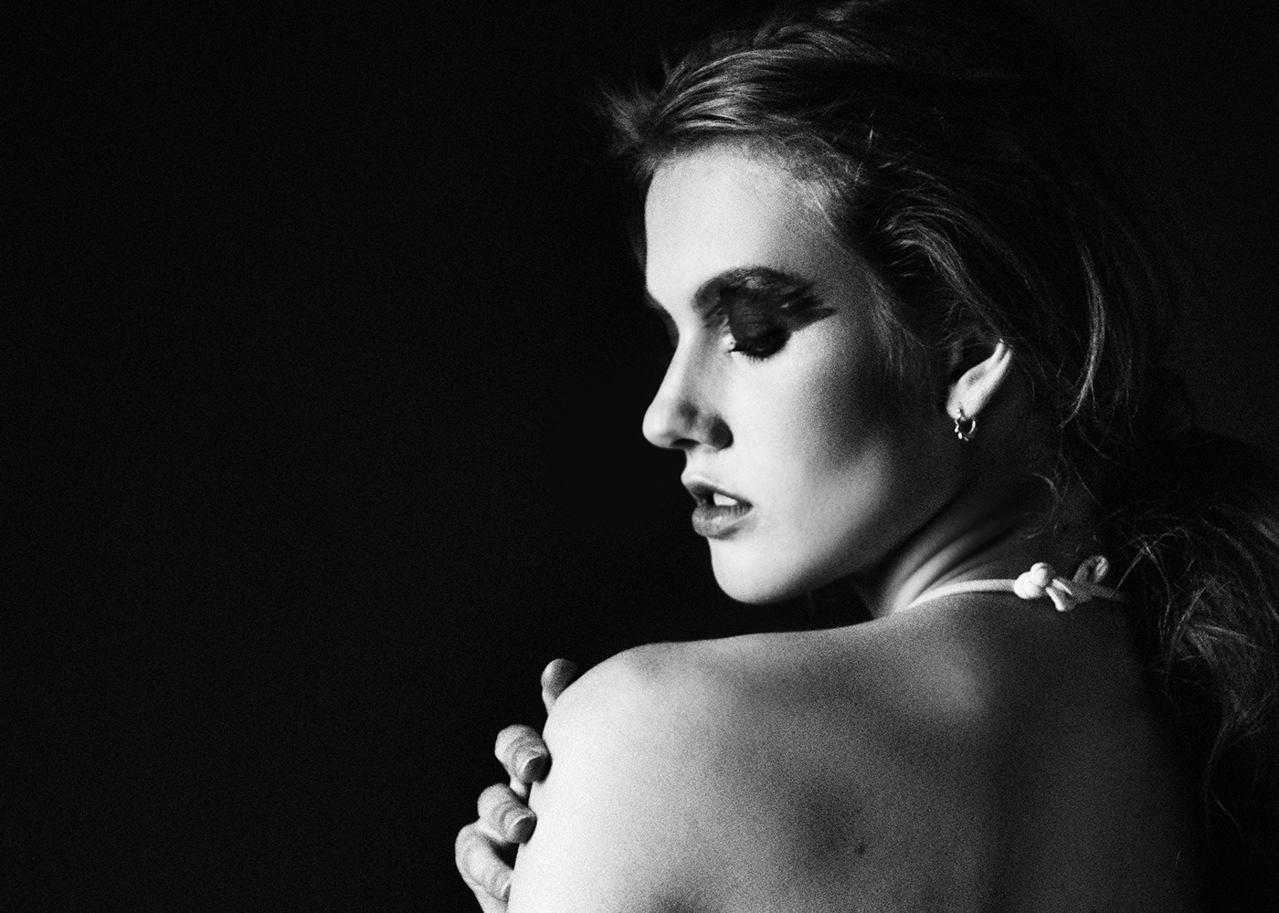 fashion photography black and white grane sensual beauty girl model studio milan